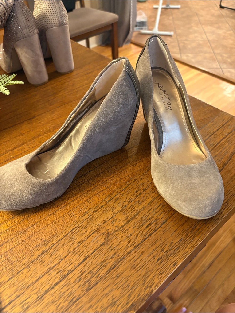 Reaction Kenneth Cole Taupe Suede Wedge Heels